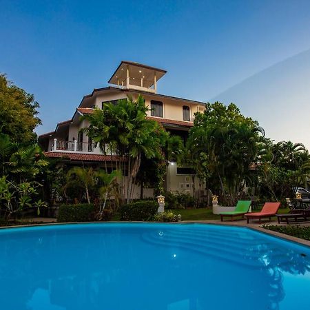 Nai Harn Brodie Rawai Resort מראה חיצוני תמונה