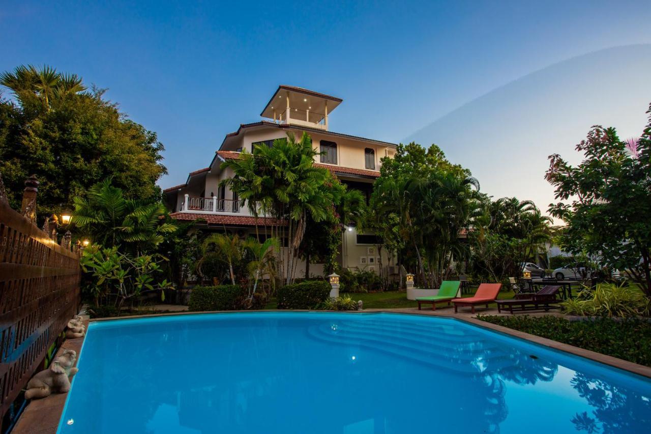 Nai Harn Brodie Rawai Resort מראה חיצוני תמונה