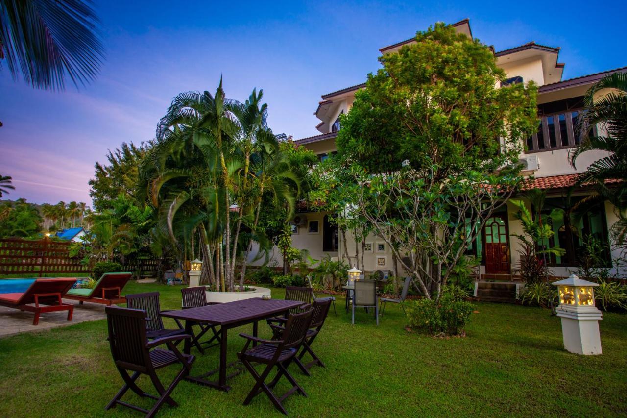 Nai Harn Brodie Rawai Resort מראה חיצוני תמונה